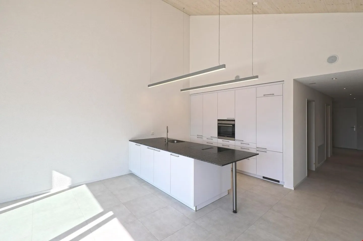 Modern 4-room penthouse apartment with Minergie standard in Ins - Photo 10 of 16