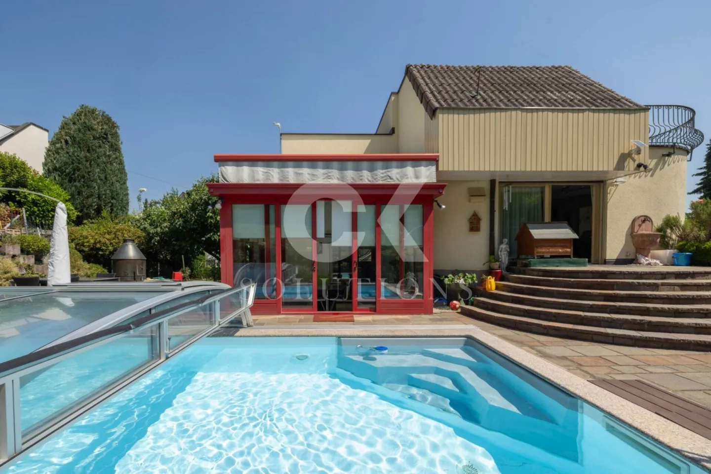 A House in a Prime Location, Great Views, Character and Adaptation Options - Photo 3 of 13