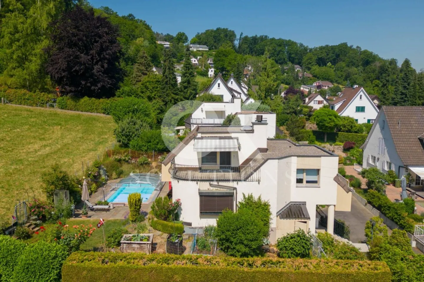 A House in a Prime Location, Great Views, Character and Adaptation Options - Photo 4 of 13