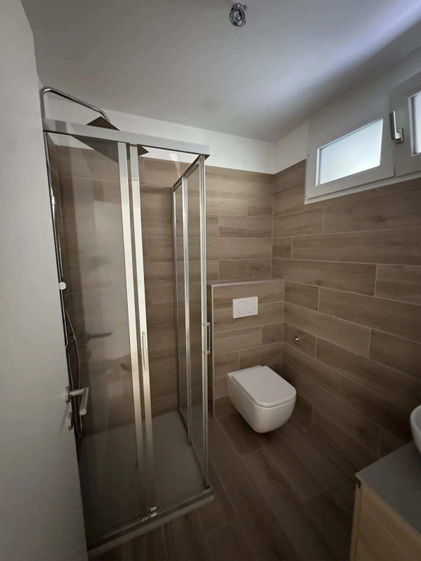 OFFICES facing the street - in New Residence in Pregassona - Modern Luxury and Comfort - parking space - Photo 14 of 25