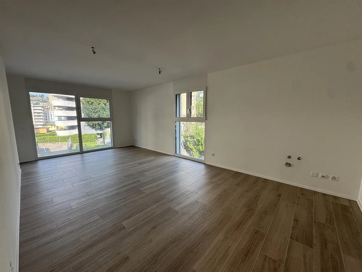 OFFICES facing the street - in New Residence in Pregassona - Modern Luxury and Comfort - parking space - Photo 15 of 25