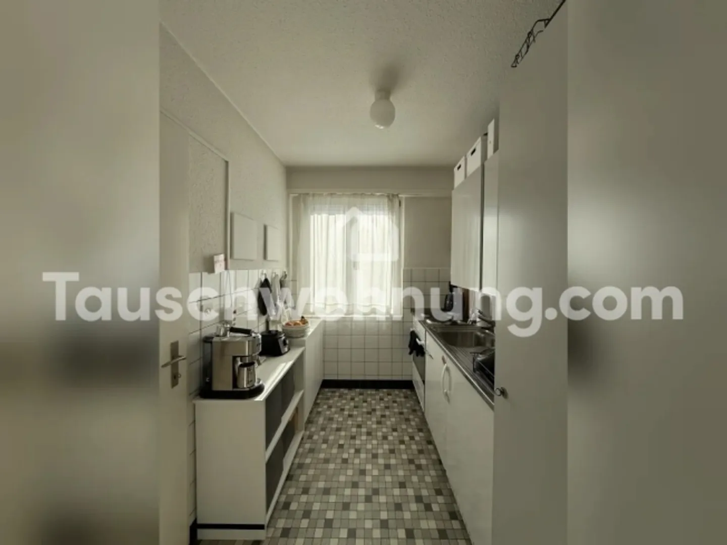 [APPARTAMENTO IN SCAMBIO] Luminoso appartamento di 1 stanza con cucina separata - Foto 4 di 5