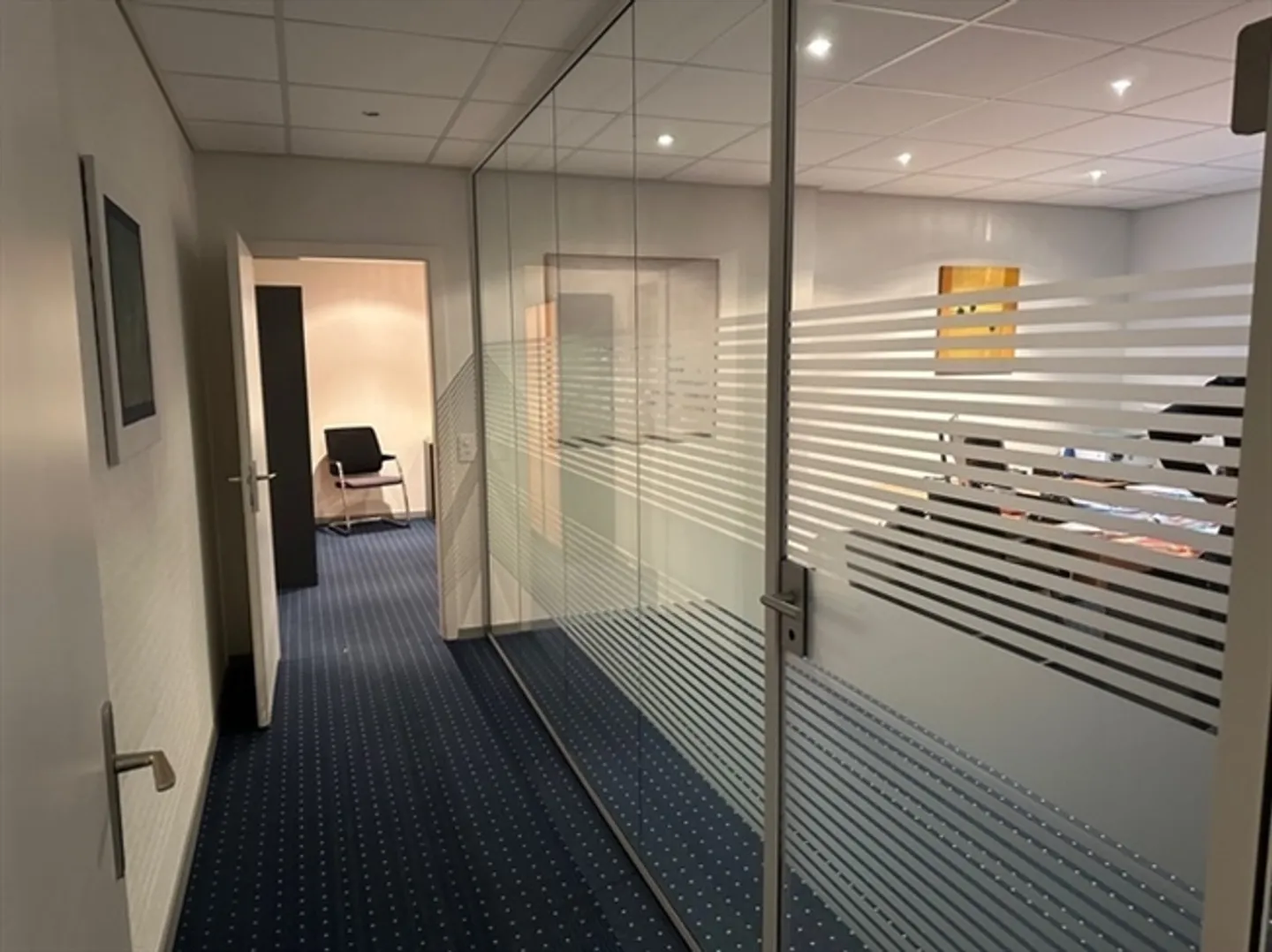 Commercial space of 266 m2 for sale in the city center - Photo 18 of 20