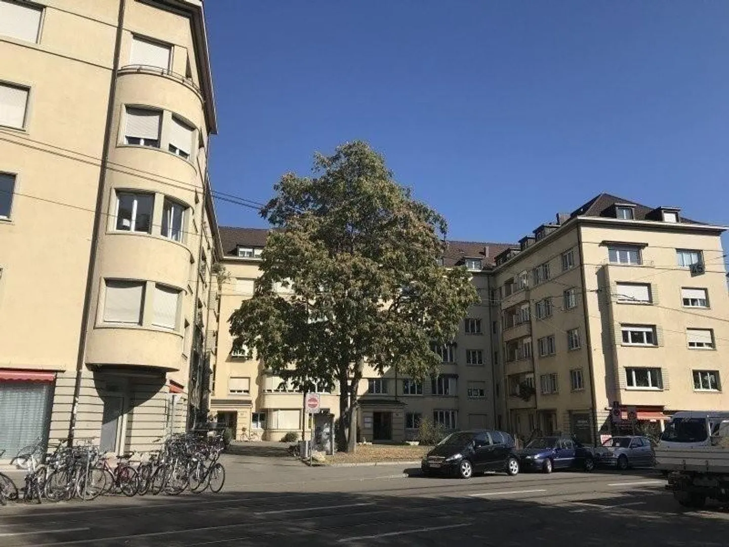 Helles Apartment in St. Johann - Foto 1 von 11