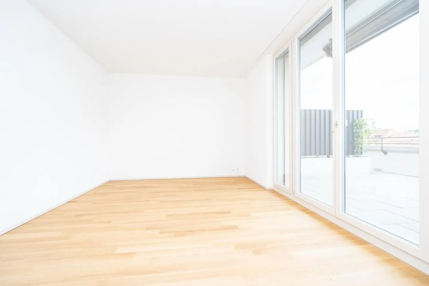Appartement lumineux de 2,5 pièces avec balcon spacieux ! - Photo 1 sur 12