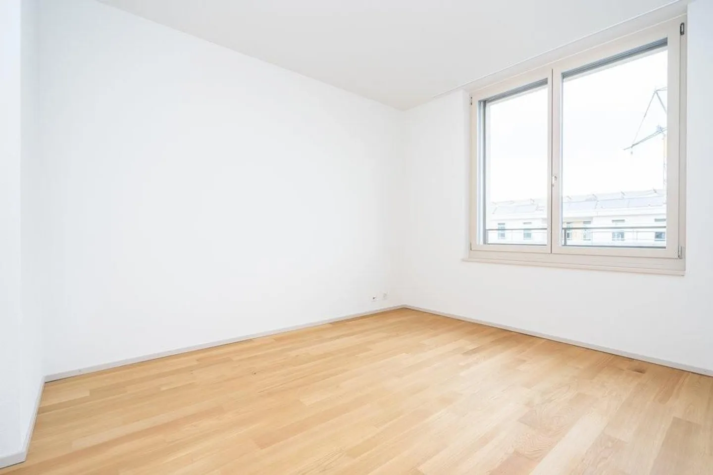 Appartement lumineux de 2,5 pièces avec balcon spacieux ! - Photo 3 sur 12