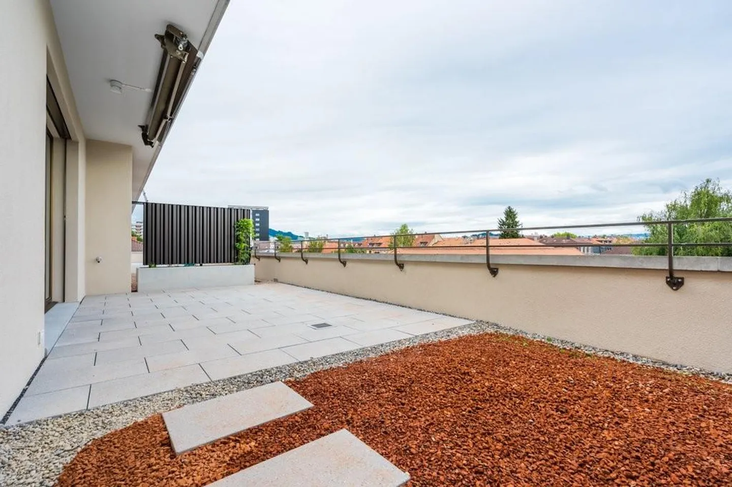 Appartement lumineux de 2,5 pièces avec balcon spacieux ! - Photo 7 sur 12