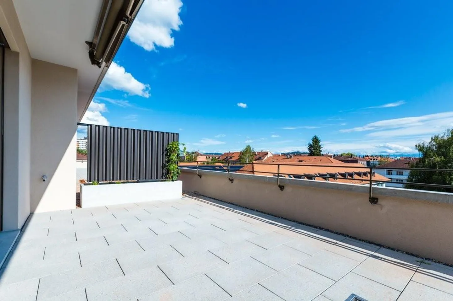 Appartement lumineux de 2,5 pièces avec balcon spacieux ! - Photo 9 sur 12