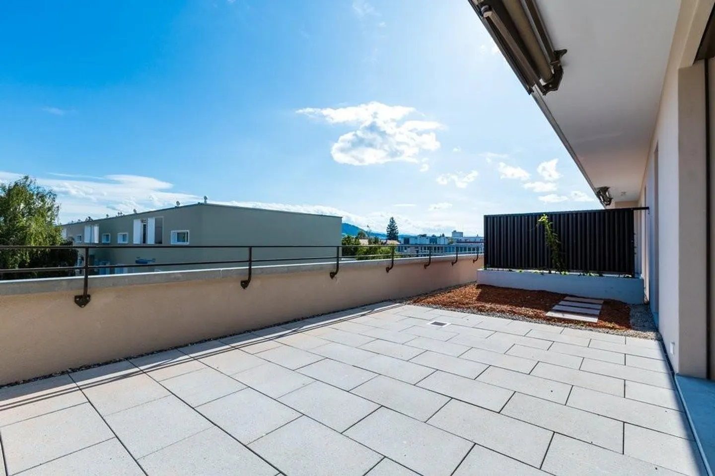Appartement lumineux de 2,5 pièces avec balcon spacieux ! - Photo 8 sur 12