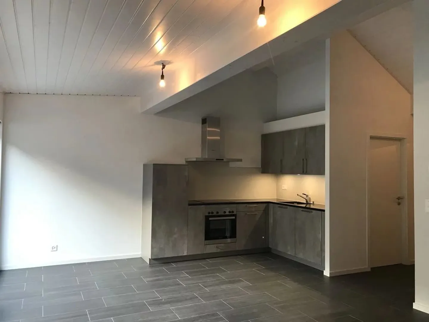 2.5 Room Apartment - Photo 6 of 6