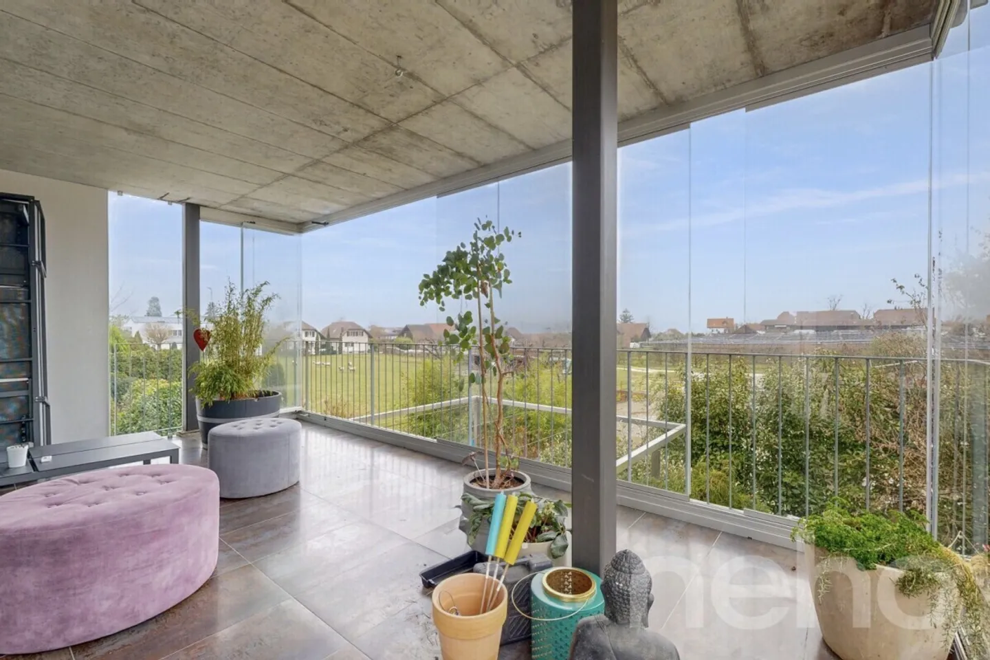 Ein leuchtender Schmuckkasten am Bielersee - Foto 1 von 12