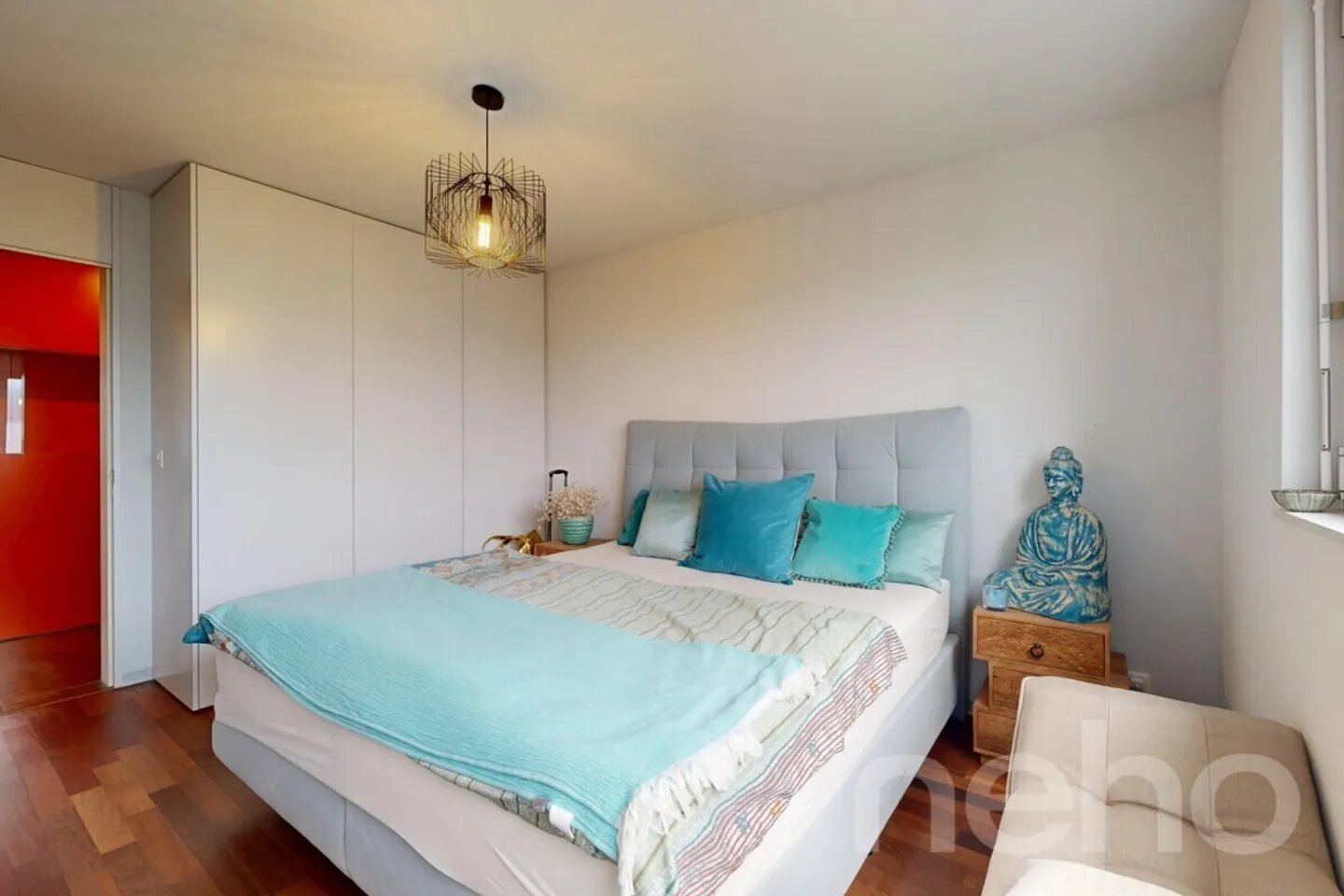 Ein leuchtender Schmuckkasten am Bielersee - Foto 9 von 12