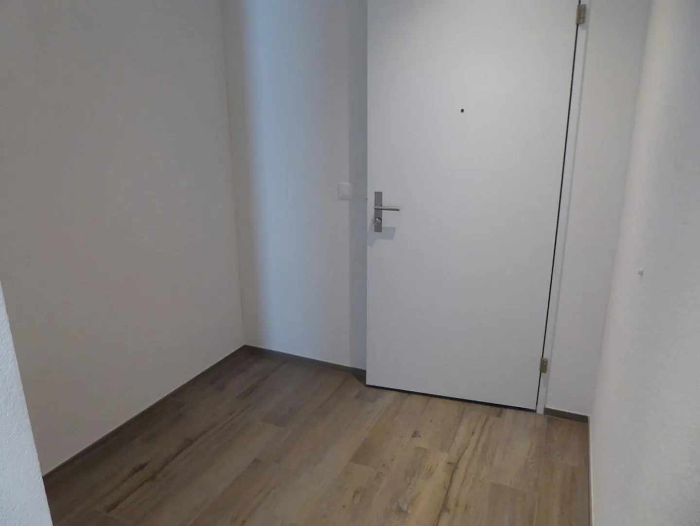 modern 2.5-room apartment - Photo 7 of 9