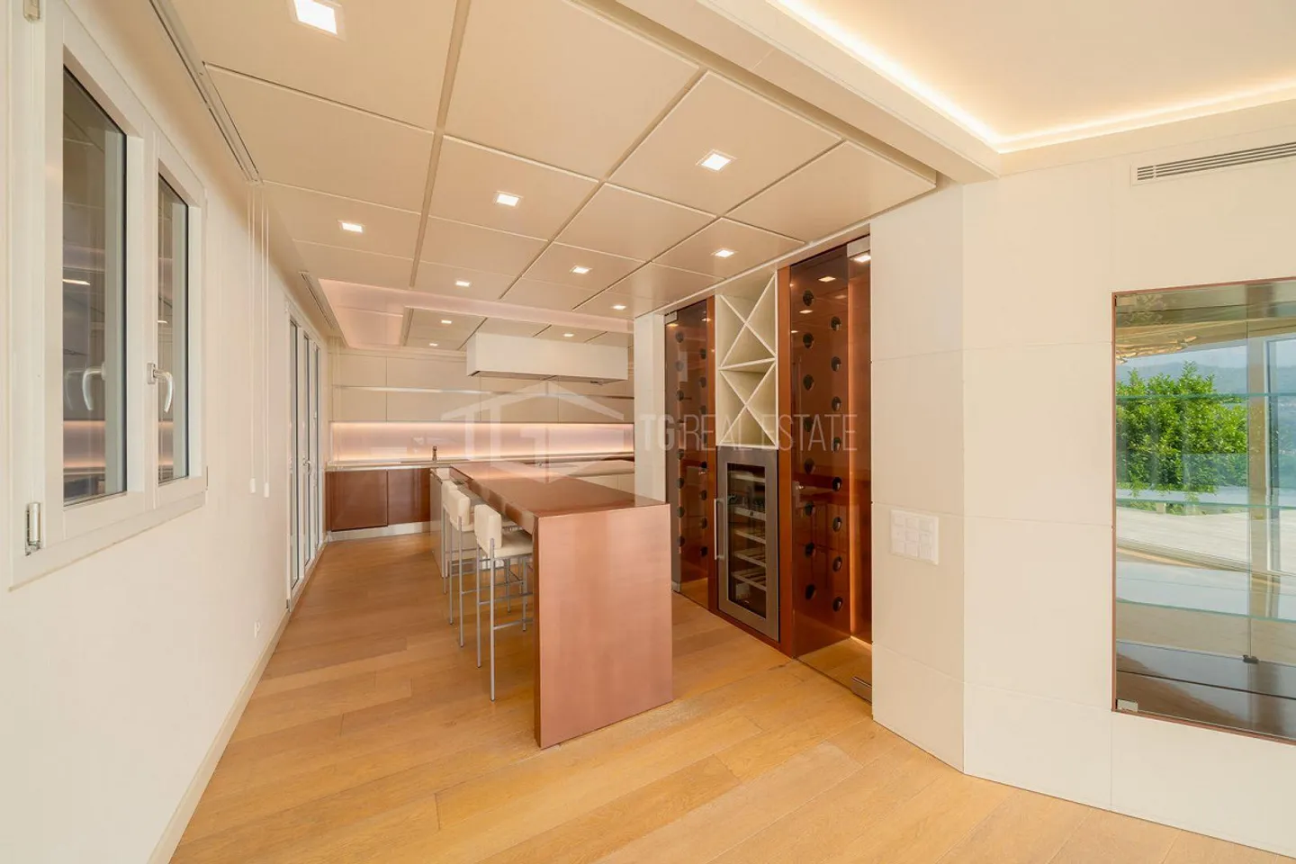 PRESTIGIOSO DUPLEX CON VISTA LAGO E PISCINA - Photo 7 sur 19