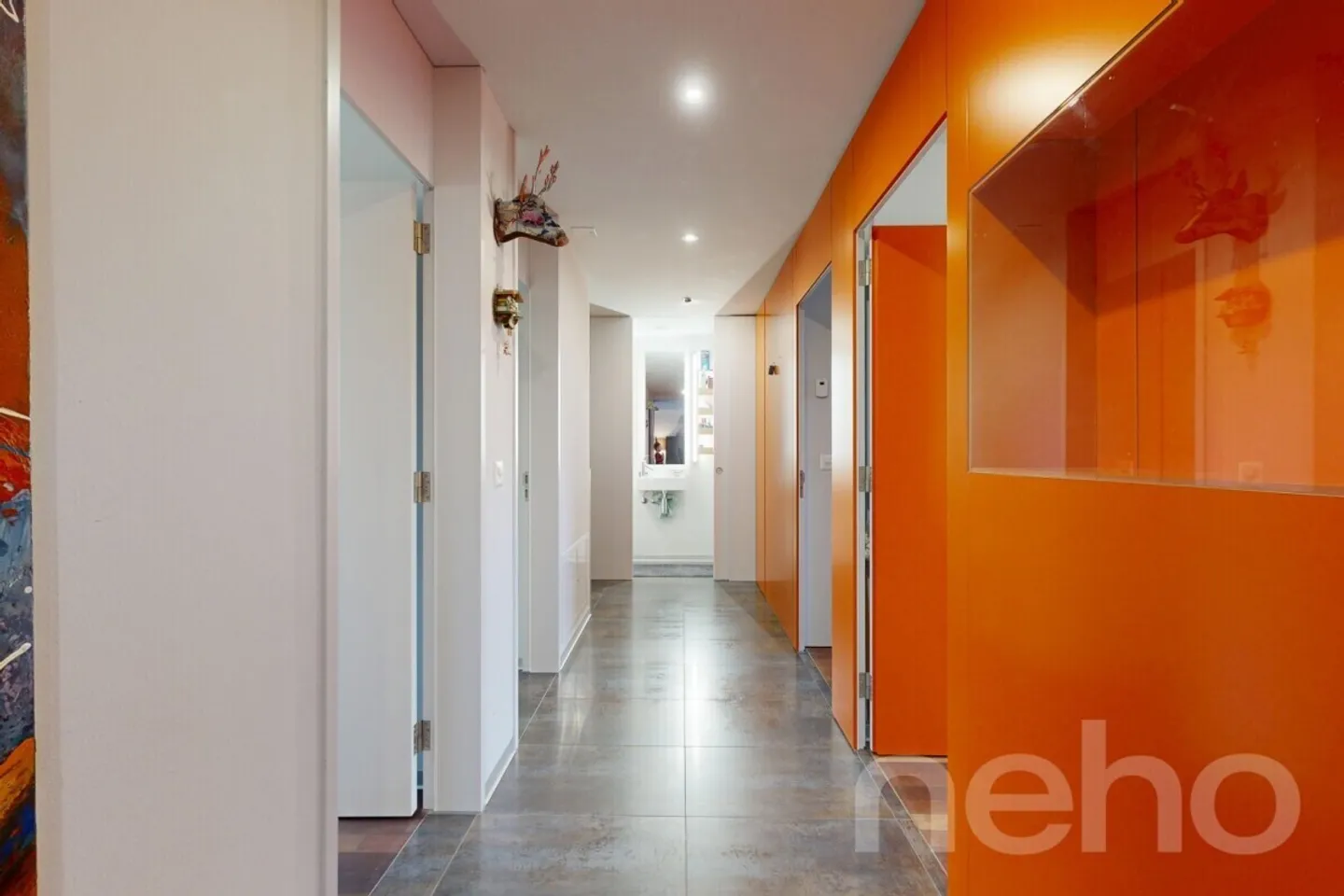 Ein leuchtender Schmuckkasten am Bielersee - Foto 7 von 12