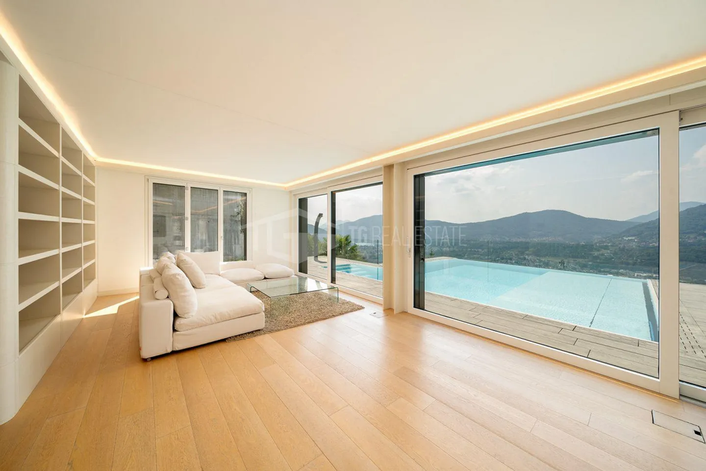 PRESTIGIOSO DUPLEX CON VISTA LAGO E PISCINA - Photo 4 sur 19