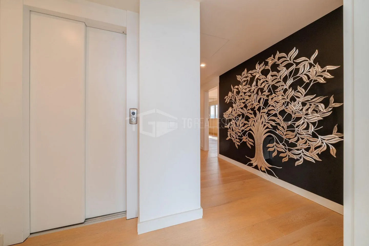 PRESTIGIOSO DUPLEX CON VISTA LAGO E PISCINA - Photo 16 sur 19