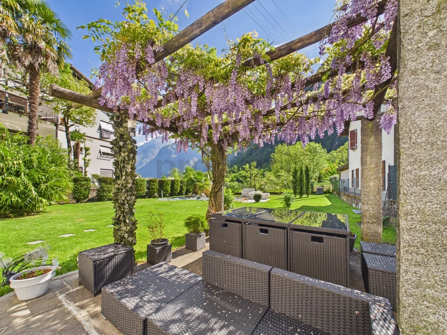 4,5-Zimmer-Villa mit Pool in Roveredo GR - Foto 5 von 13