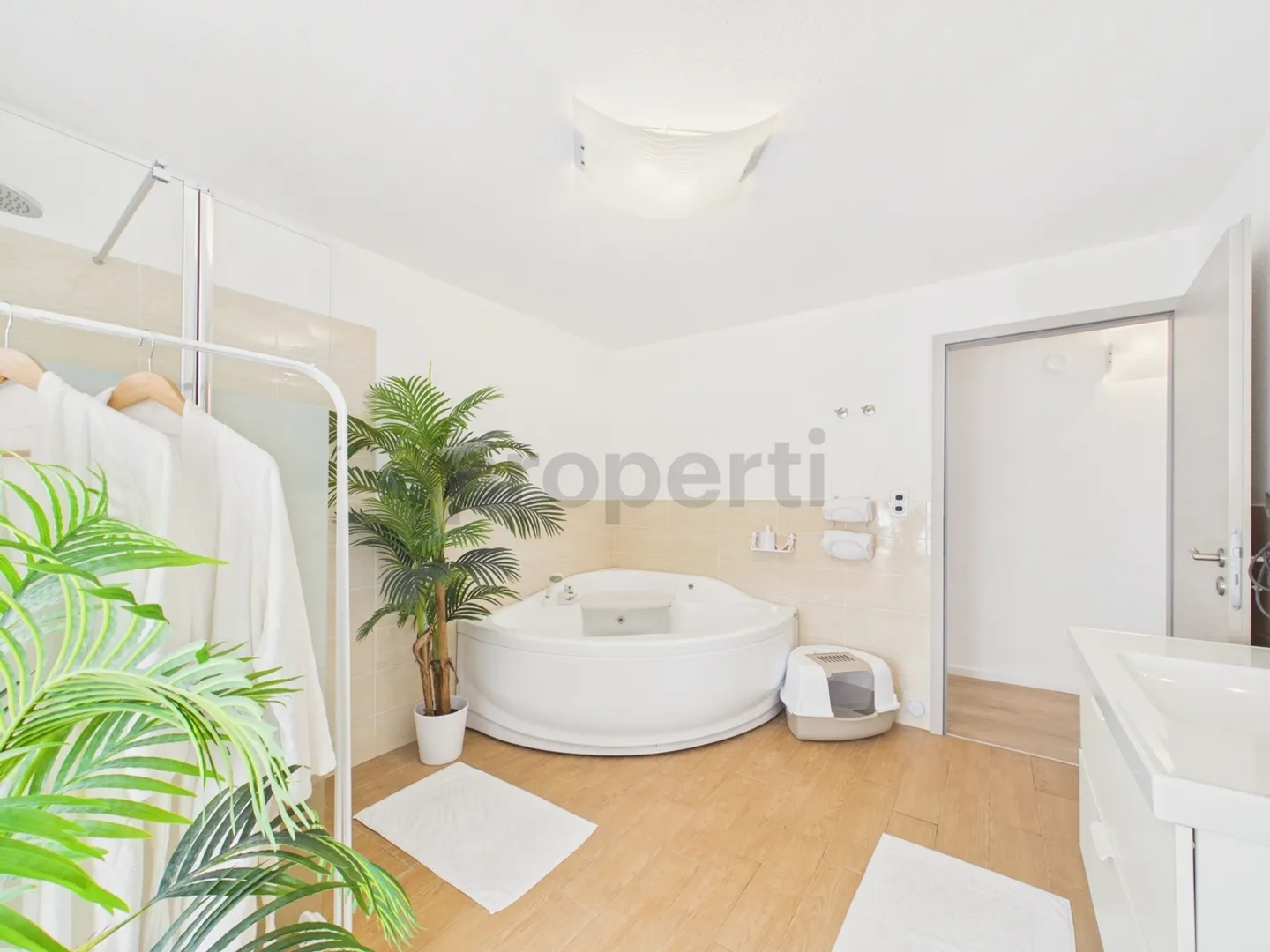 4,5-Zimmer-Villa mit Pool in Roveredo GR - Foto 10 von 13