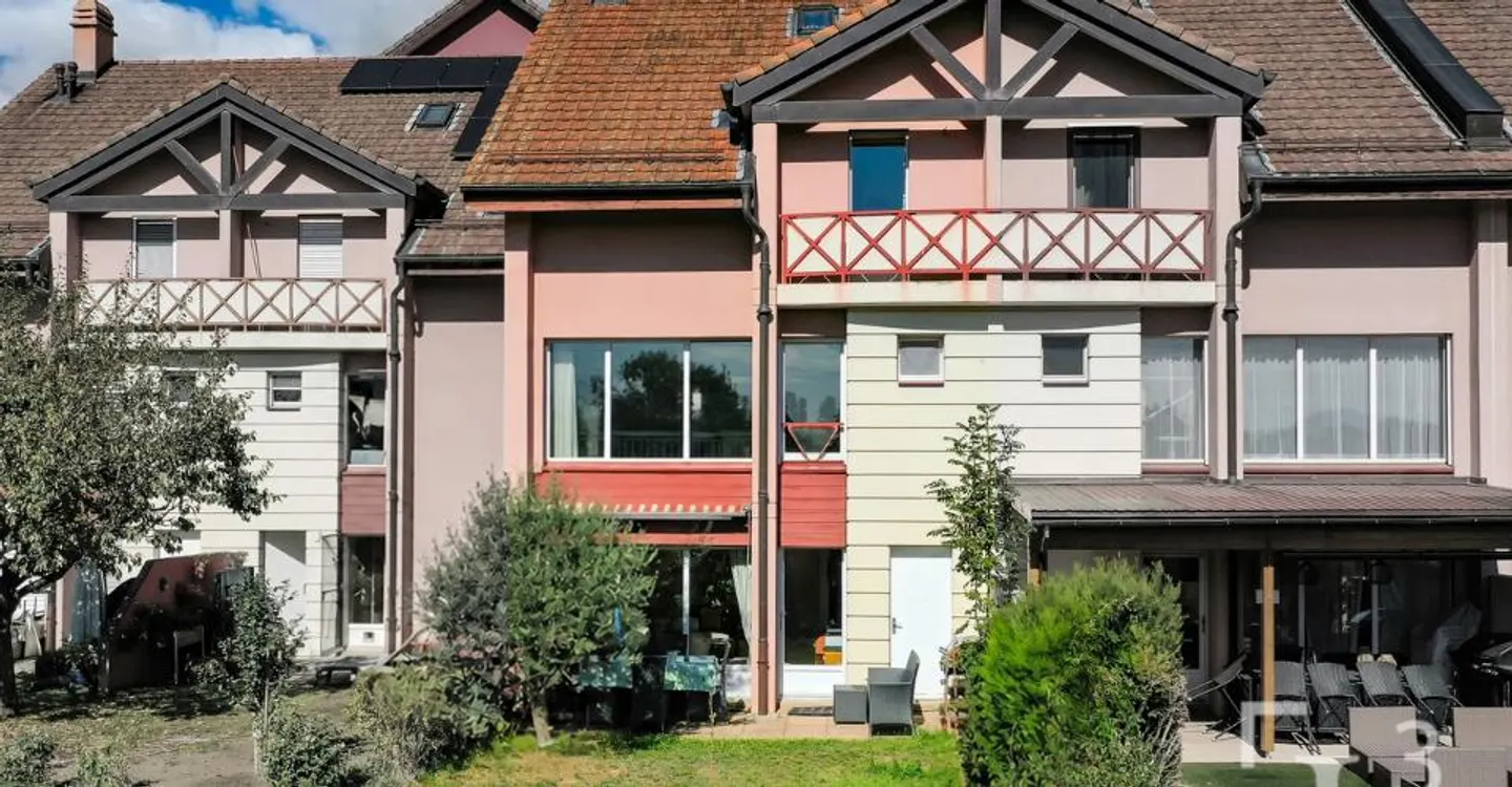 Family house with 5.5 rooms and garden - Photo 1 of 13