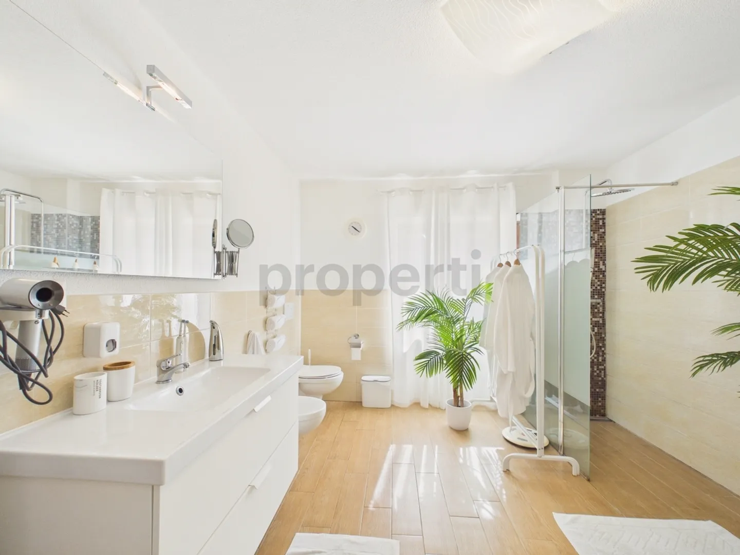 4,5-Zimmer-Villa mit Pool in Roveredo GR - Foto 9 von 13