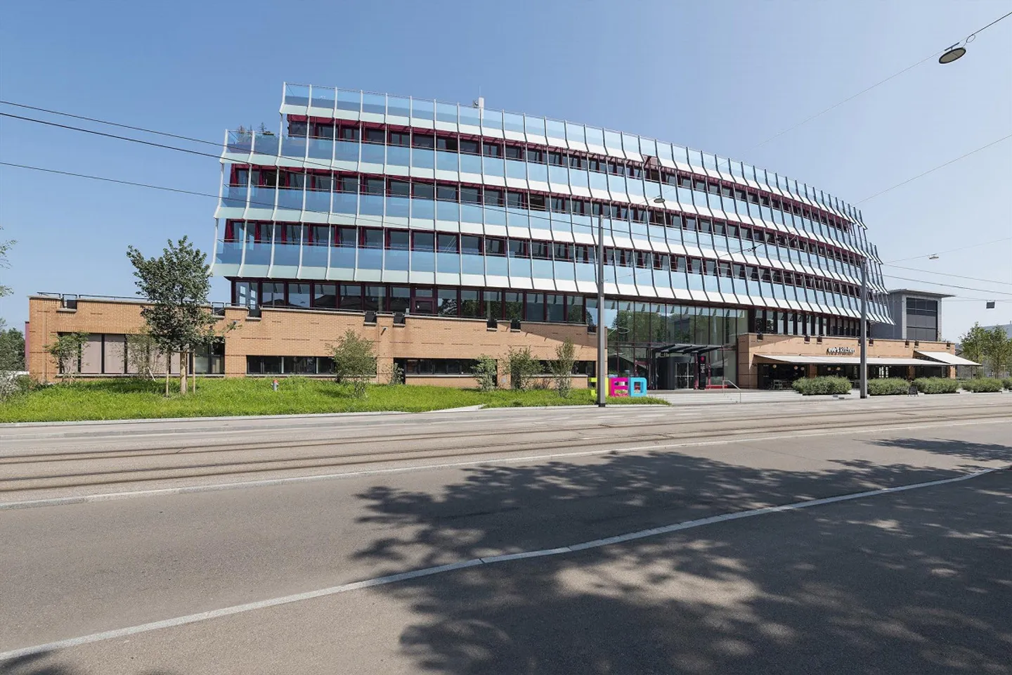Uffici completamente sviluppati per ambienti di lavoro flessibili - Subito utilizzabili - Foto 1 di 8