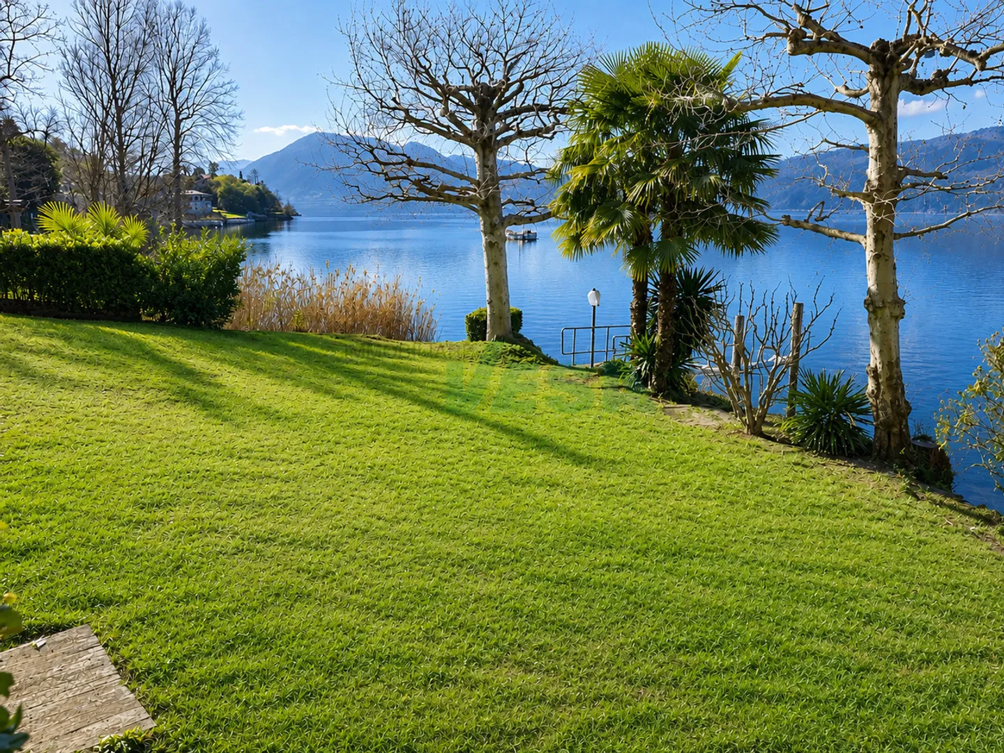 Delizioso Monolocale con Vista Lago - Foto 9 di 10