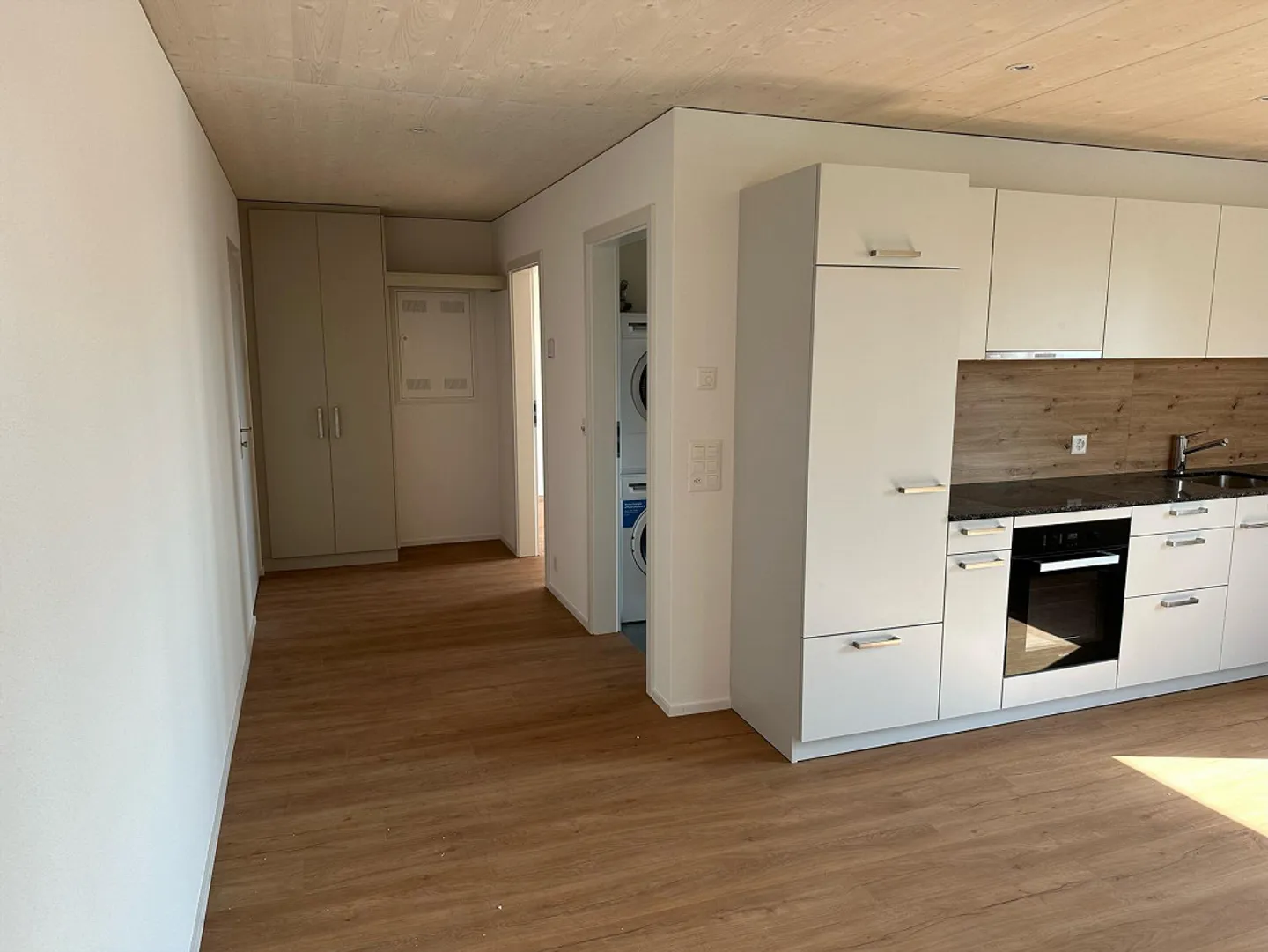 Moderno appartamento di 2,5 stanze ad Algetshausen - Foto 4 di 5