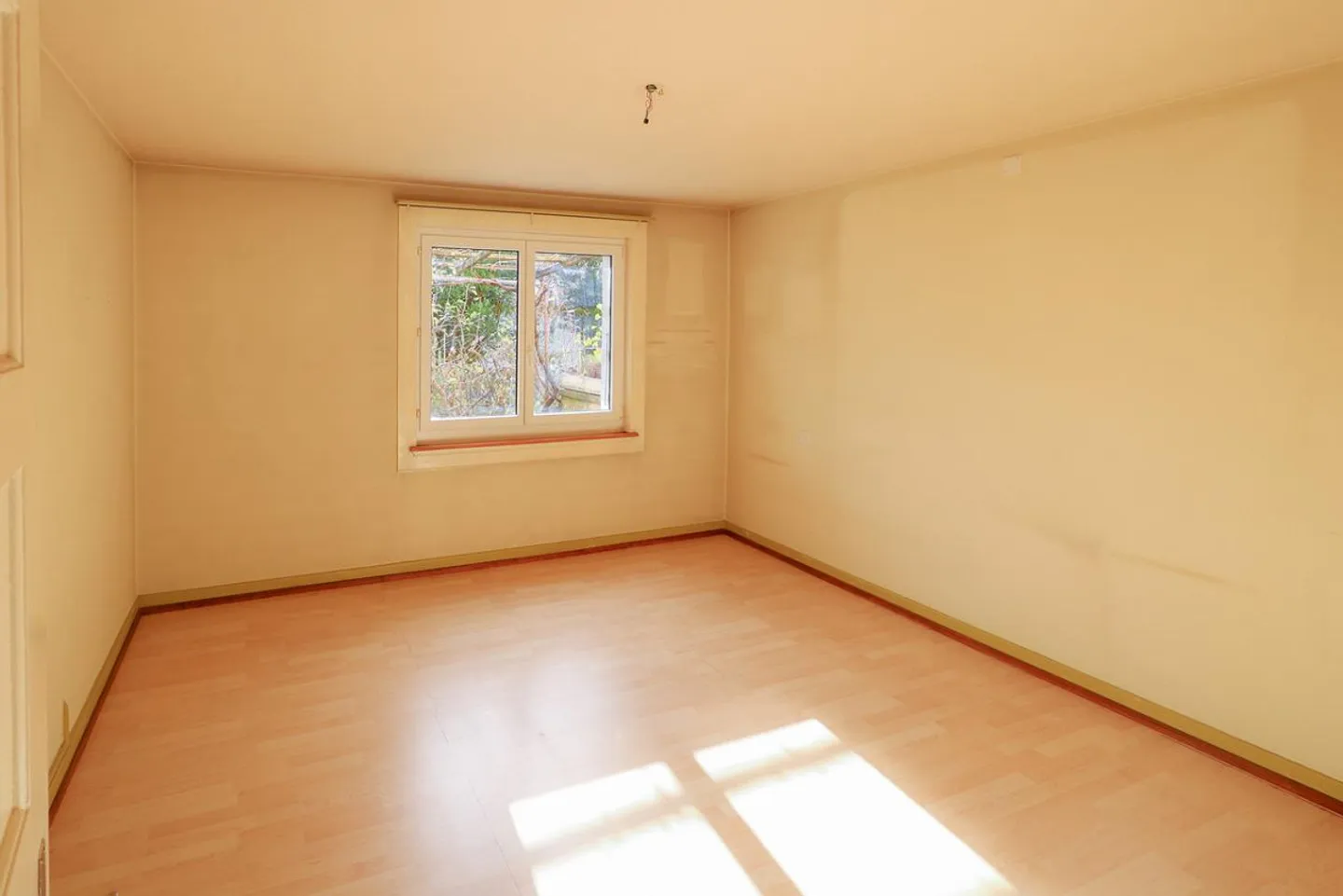 3-family house in the Linden district - Photo 5 of 8