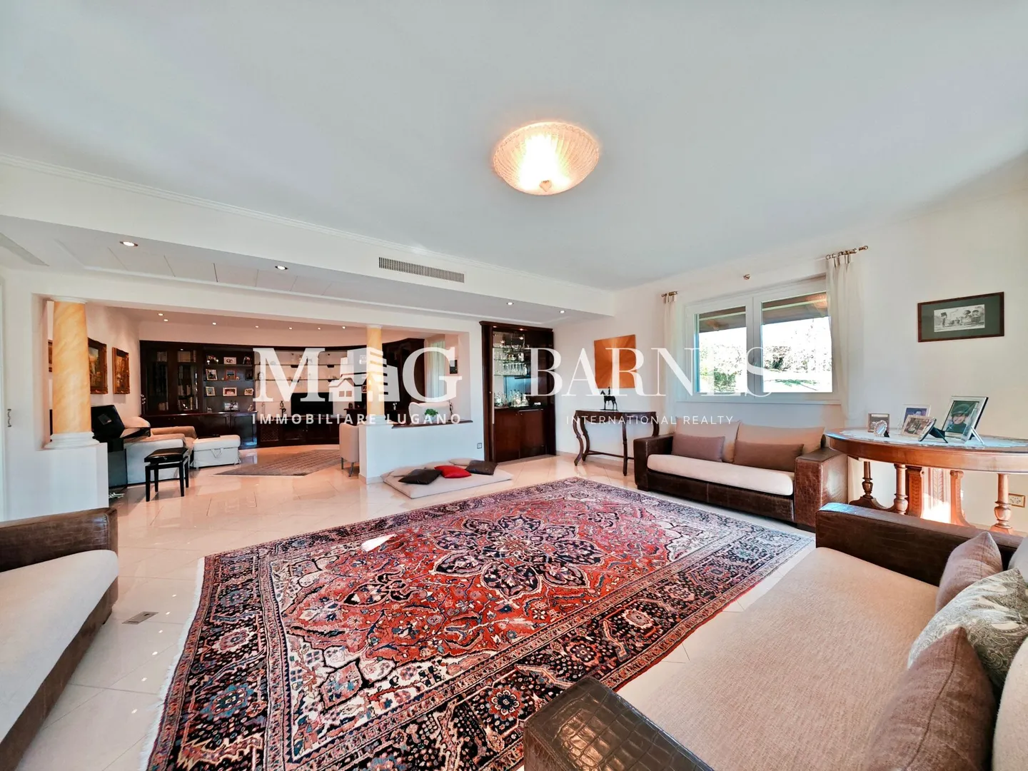 REPRESENTATIVE VILLA in Lugano Manno, elegant with pool and guest house - Photo 5 of 38