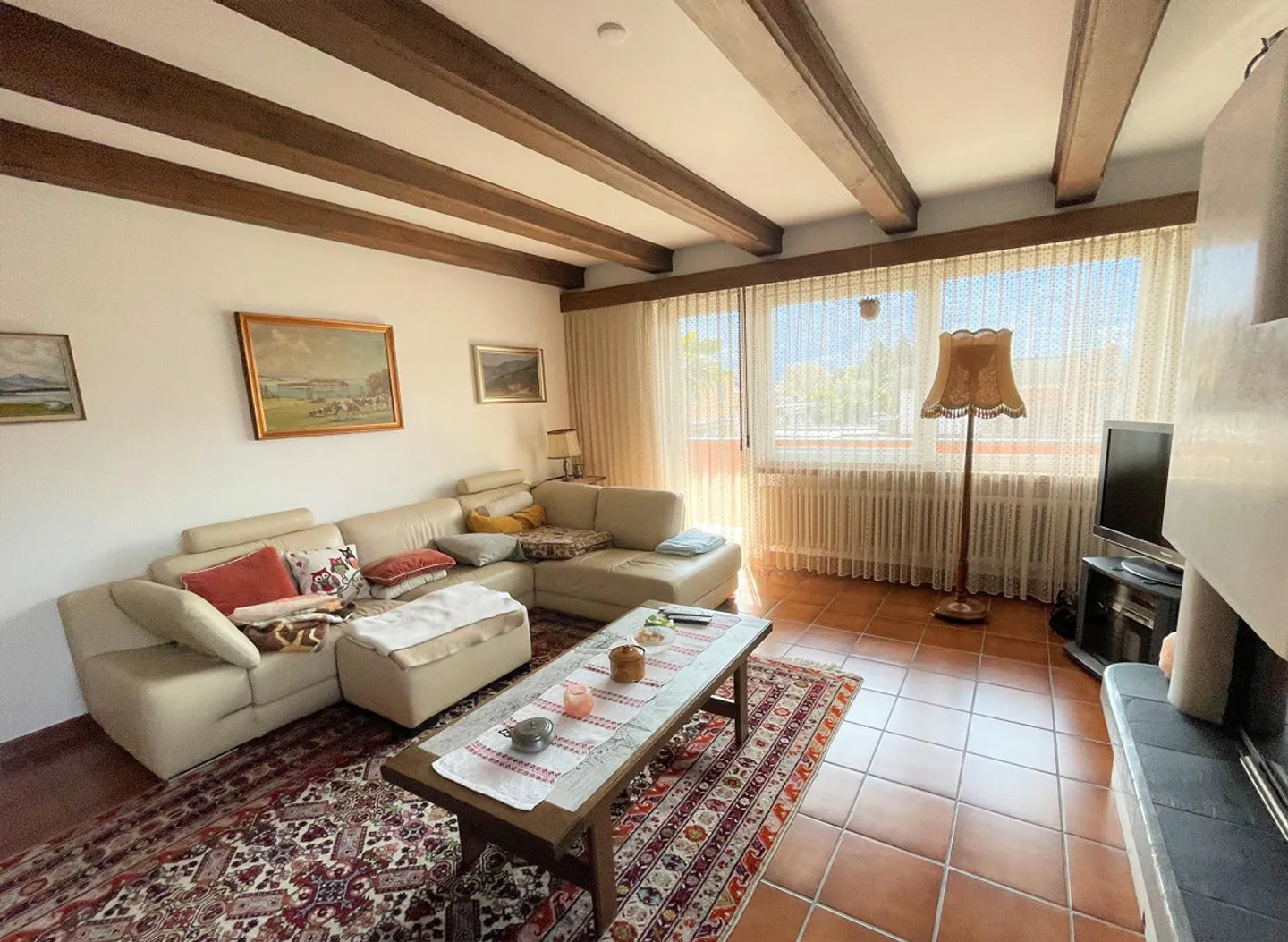 Villa spacieuse avec piscine dans un quartier résidentiel prestigieux - Photo 9 sur 19