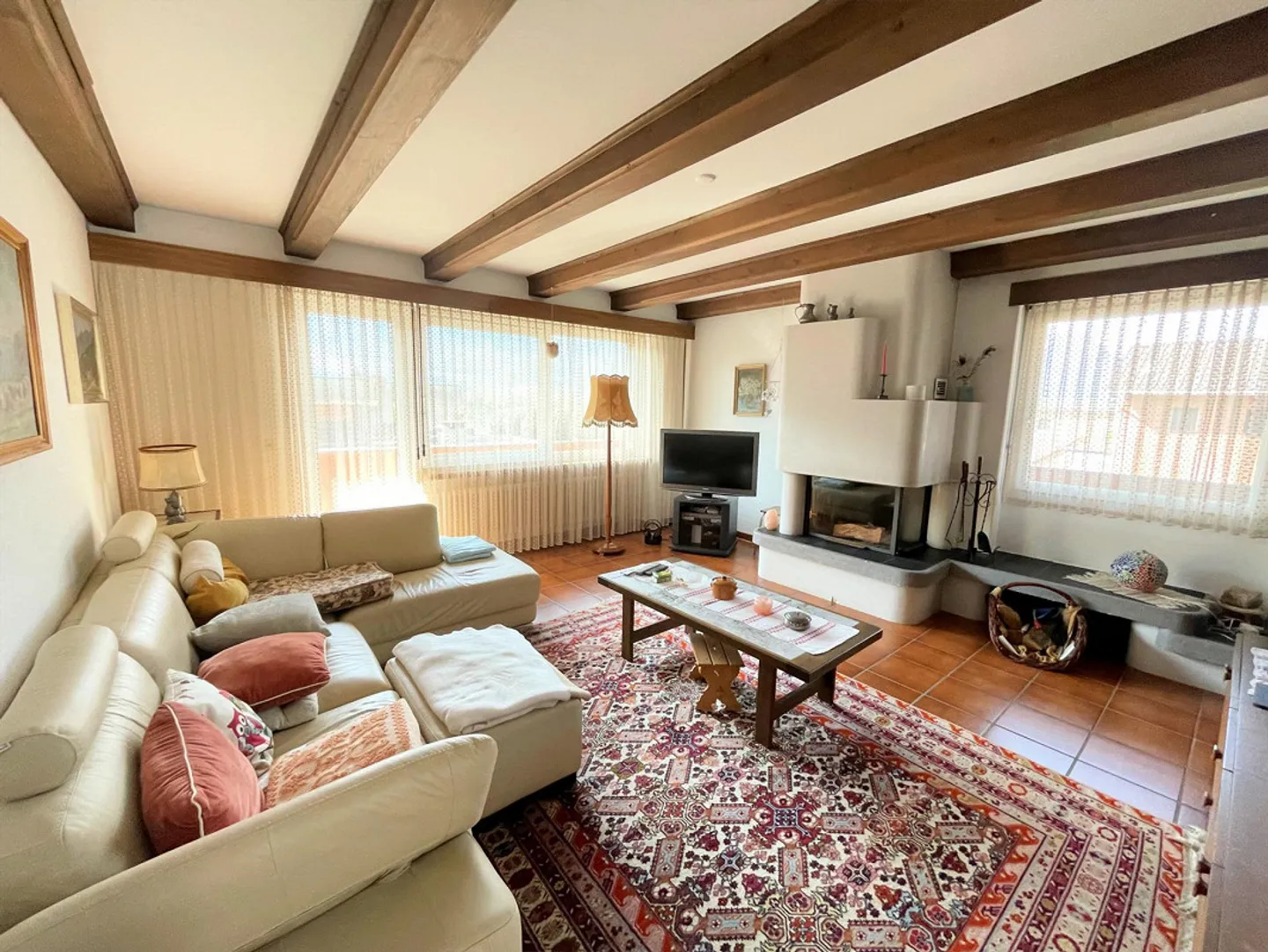 Villa spacieuse avec piscine dans un quartier résidentiel prestigieux - Photo 10 sur 19