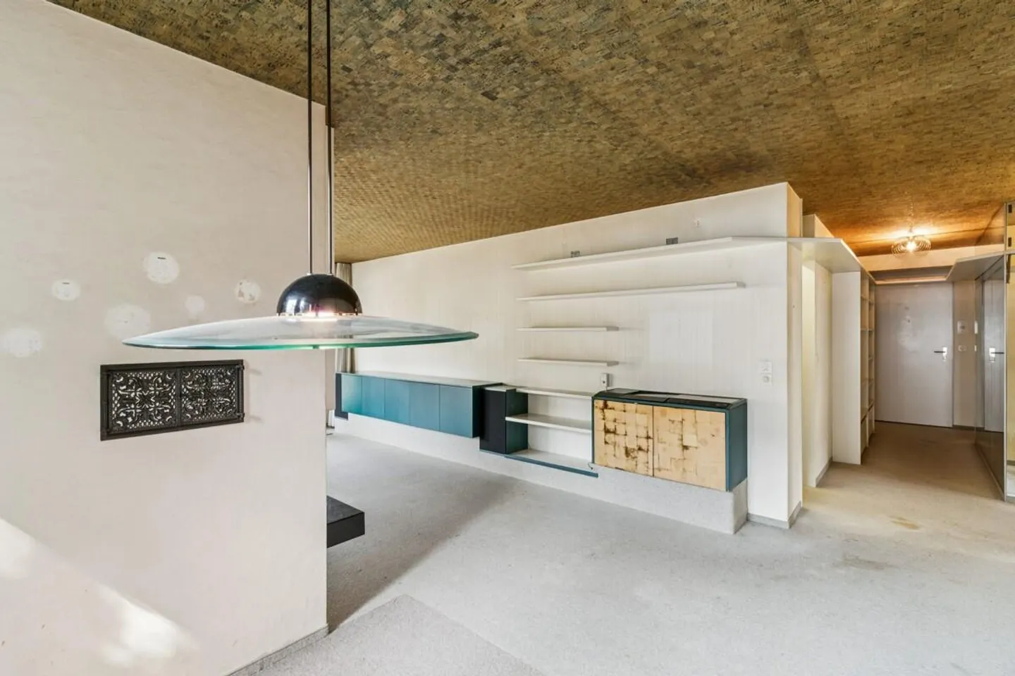 Geräumige Wohnung mit Potenzial - Foto 3 von 14