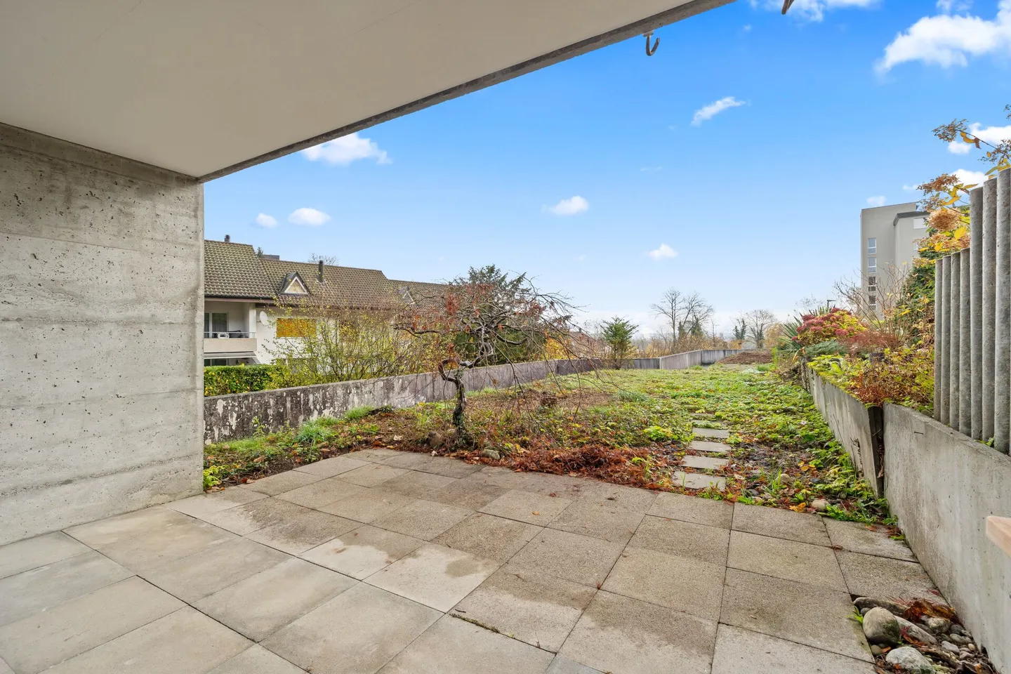 Freshly renovated, modern 4.5-room end-of-terrace house with garage. - Photo 10 of 17