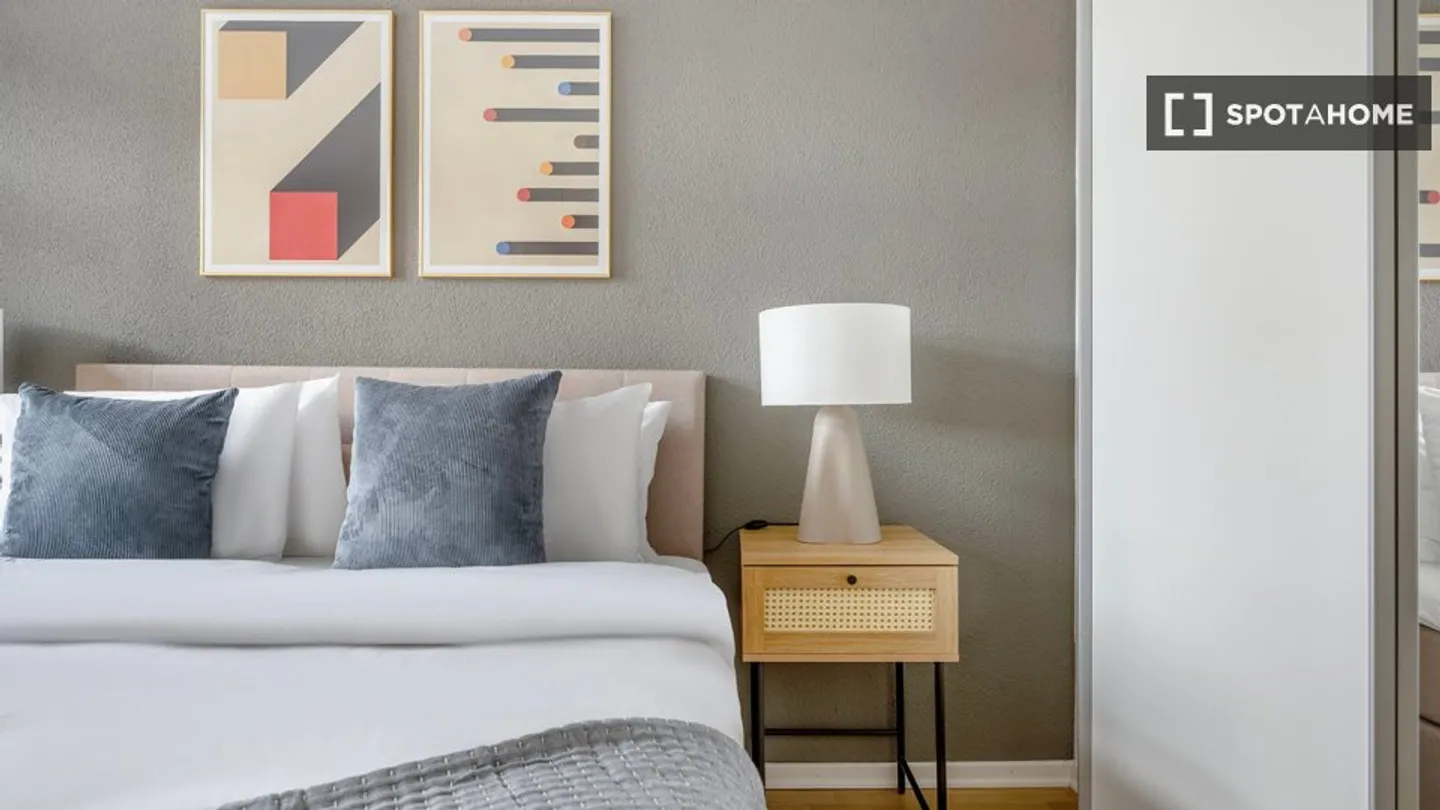 Entdecke, besichtige und miete dein neues Zuhause online mit vollem Vertrauen. - Foto 11 von 14