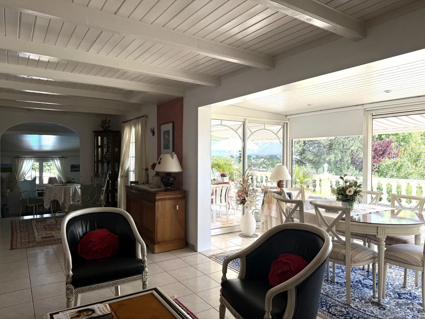 Villa Élégante avec Jacuzzi - Photo 11 sur 11