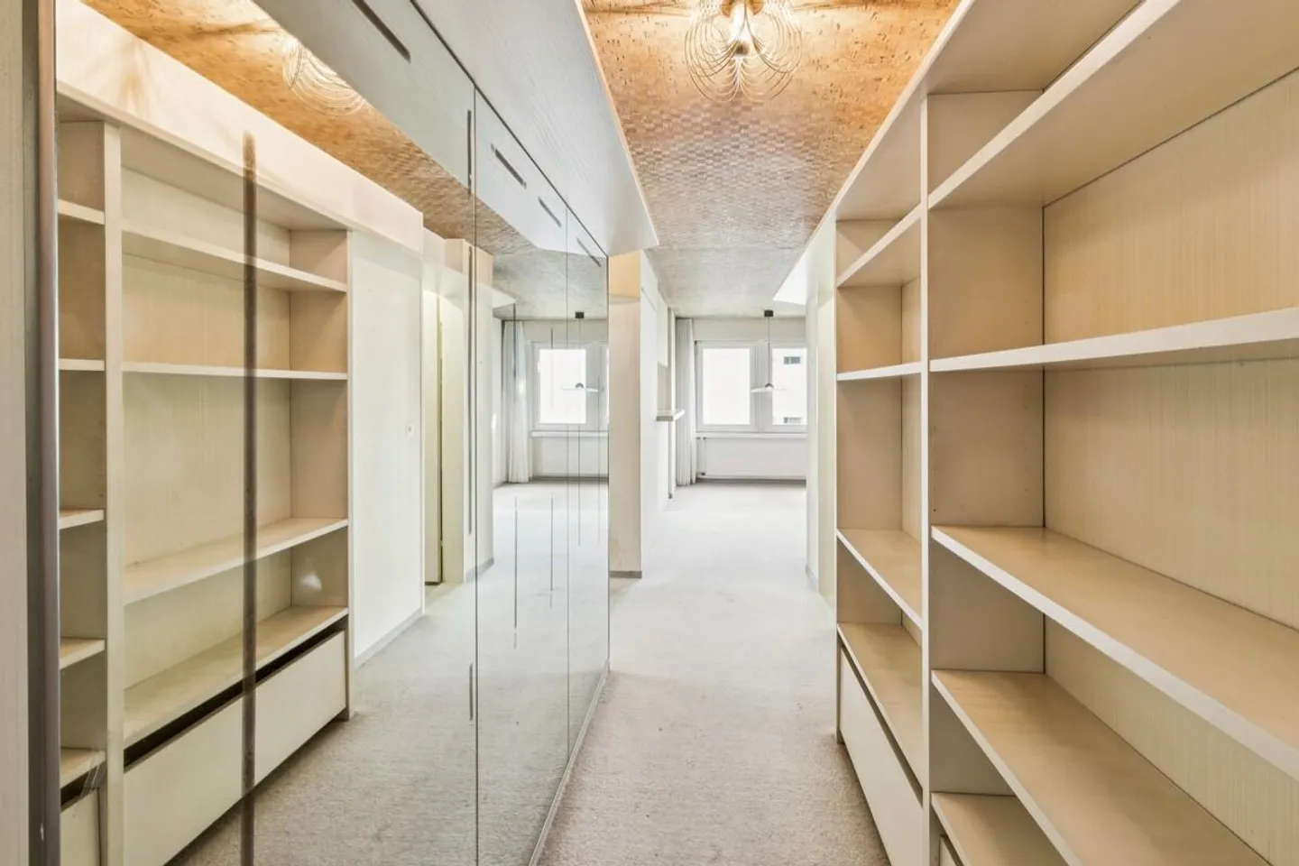 Geräumige Wohnung mit Potenzial - Foto 10 von 14