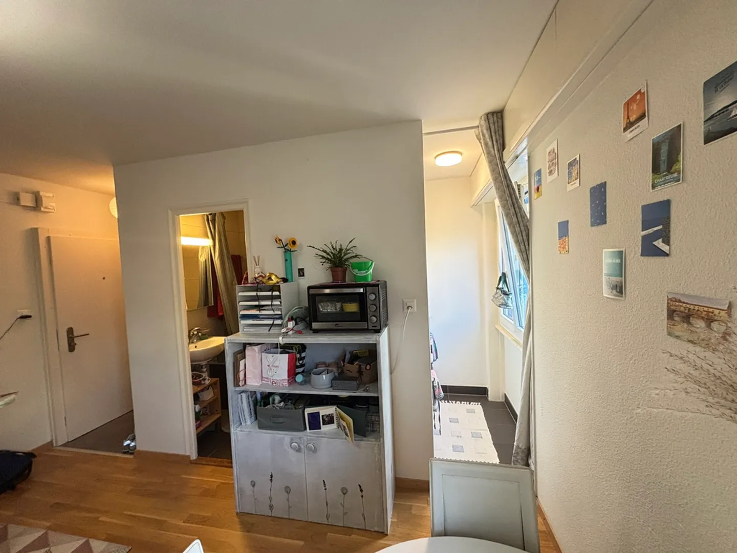 Beautiful renovated studio for rent in the center of Chavannes - Photo 3 of 6