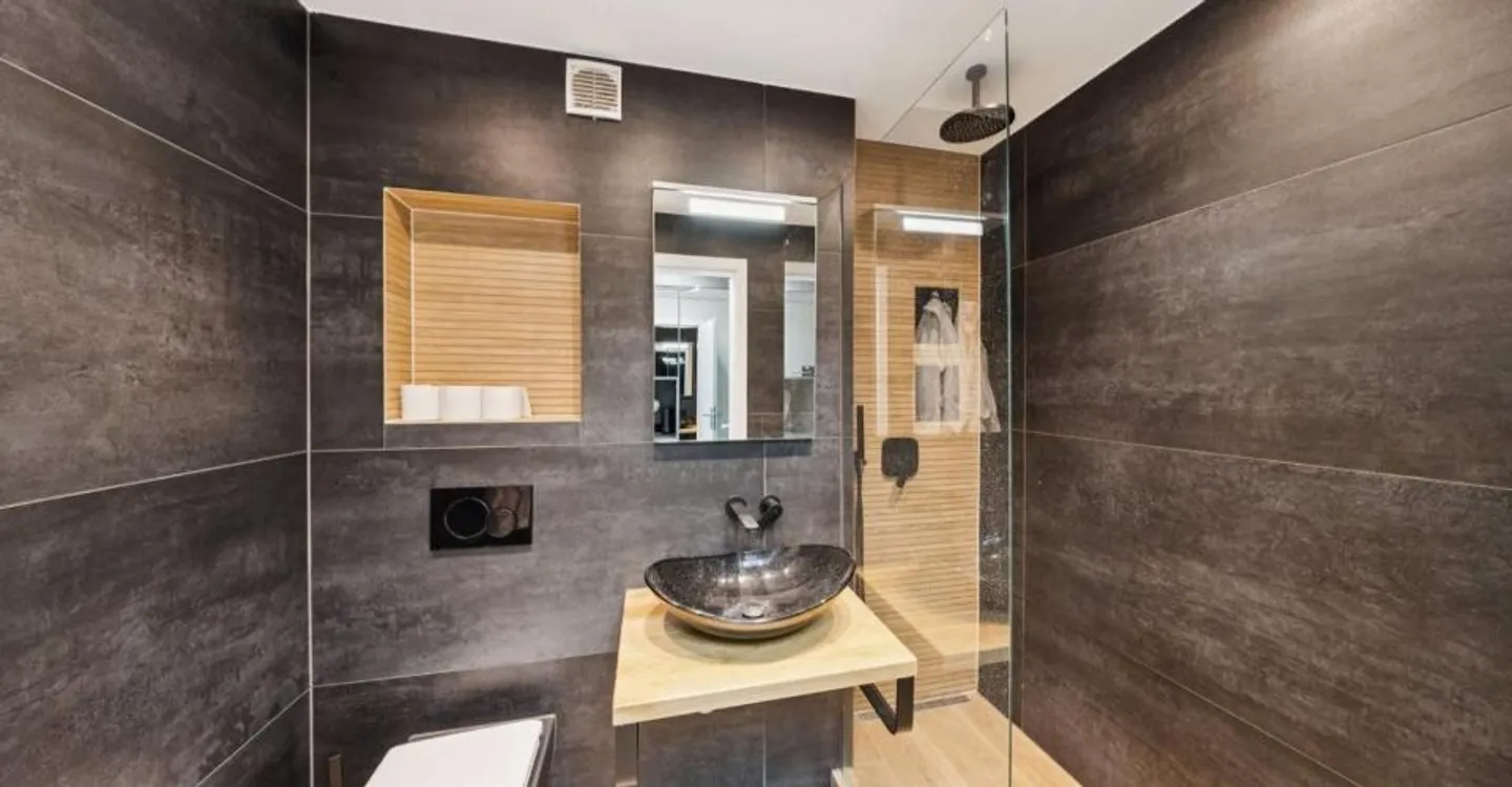Incantevole appartamento di 3,5 stanze con cucina e bagno, luminoso - Foto 10 di 13