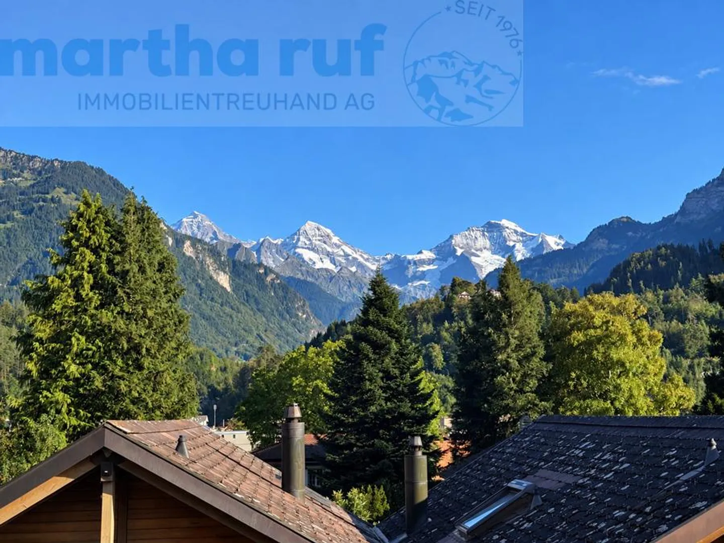 3.5-Room Penthouse with Stunning Mountain Panorama - Photo 2 of 14