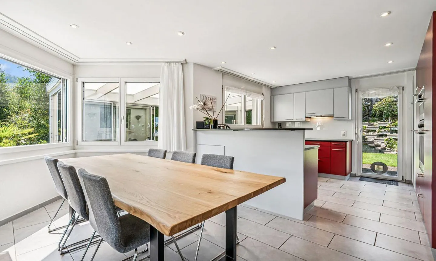 LIVING AND WORKING PERFECTLY COMBINED - CITY CLOSE, IDYLLIC AND EXCLUSIVE - Photo 5 of 22