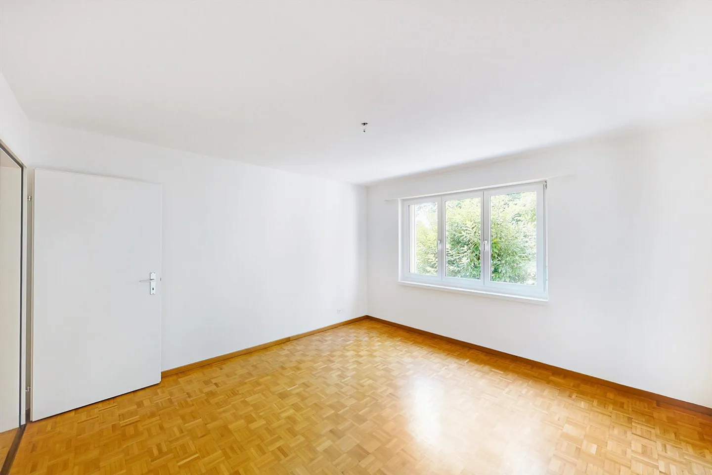 Bright 3.5-room apartment with balcony - Photo 5 of 11