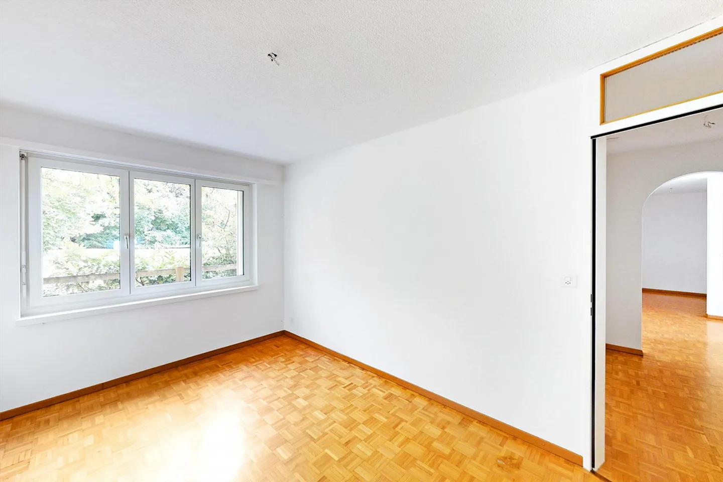 Bright 3.5-room apartment with balcony - Photo 6 of 11