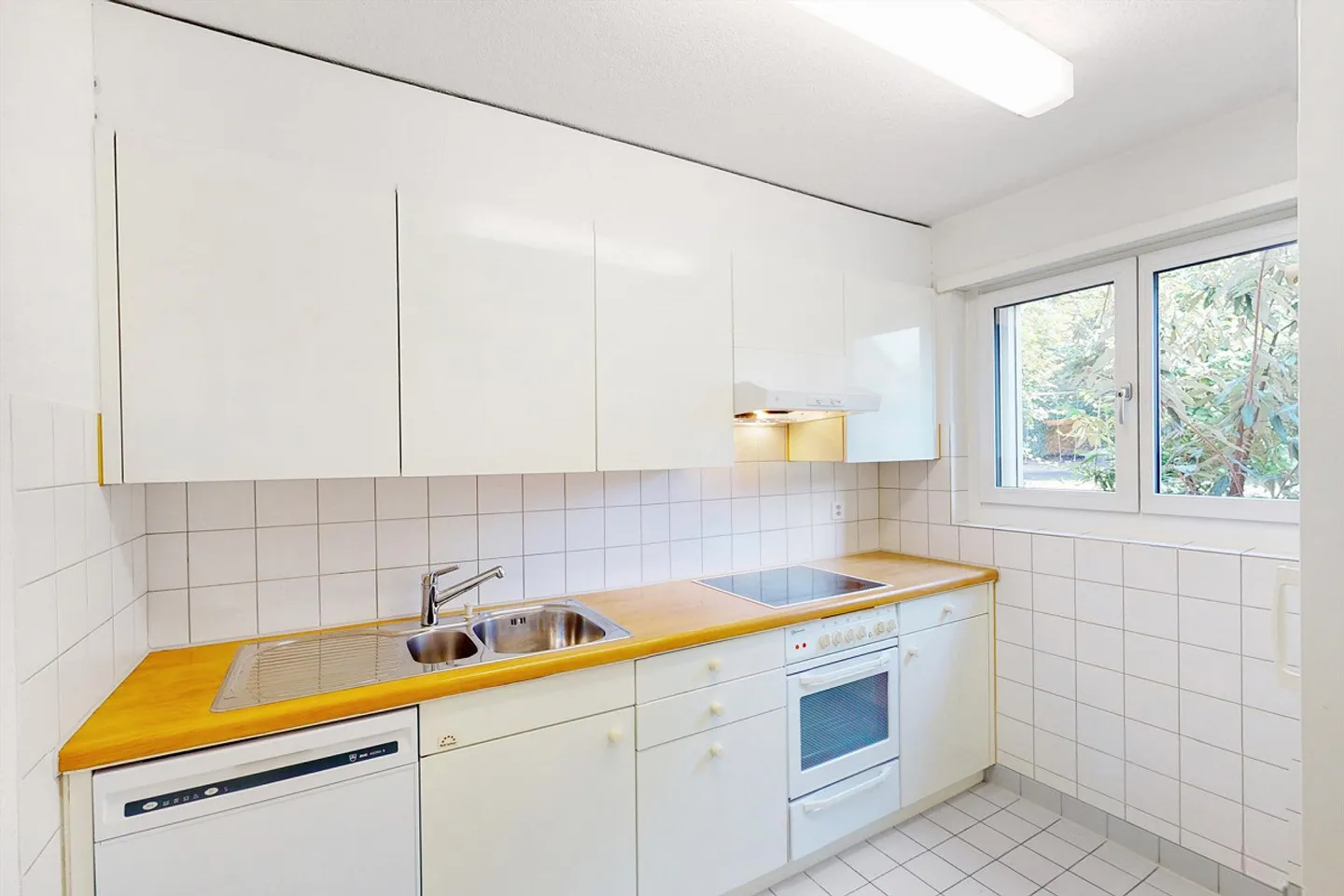 Bright 3.5-room apartment with balcony - Photo 7 of 11