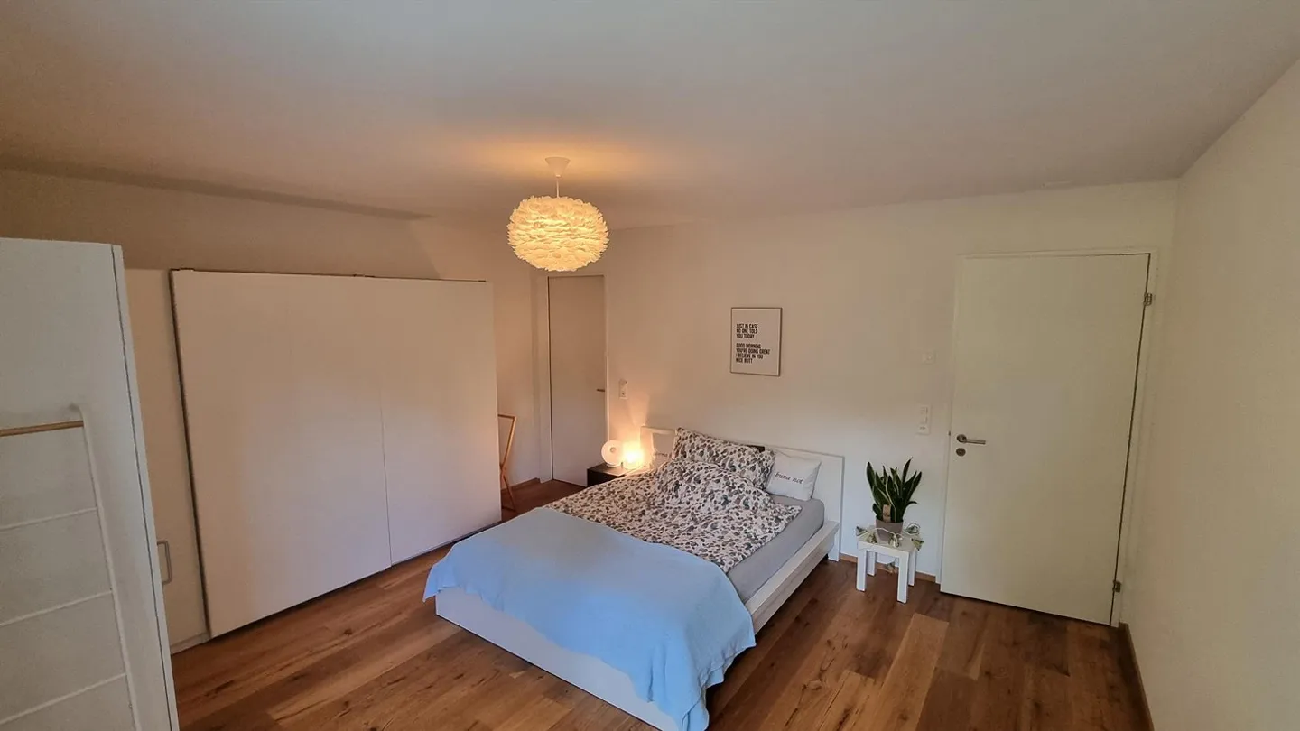 Appartamento al piano terra di 4,5 stanze con patio - Foto 6 di 15