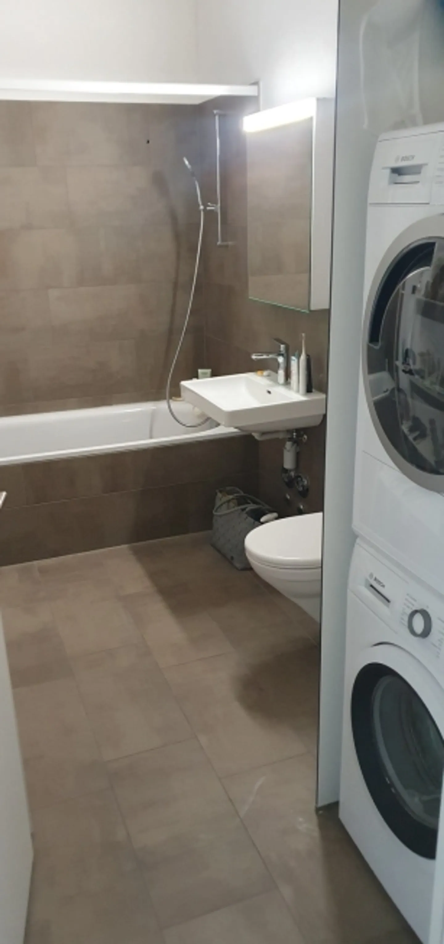 Appartement 4½ pièces à Neuhausen am Rheinfall (SH), meublé, temporaire - Photo 8 sur 10