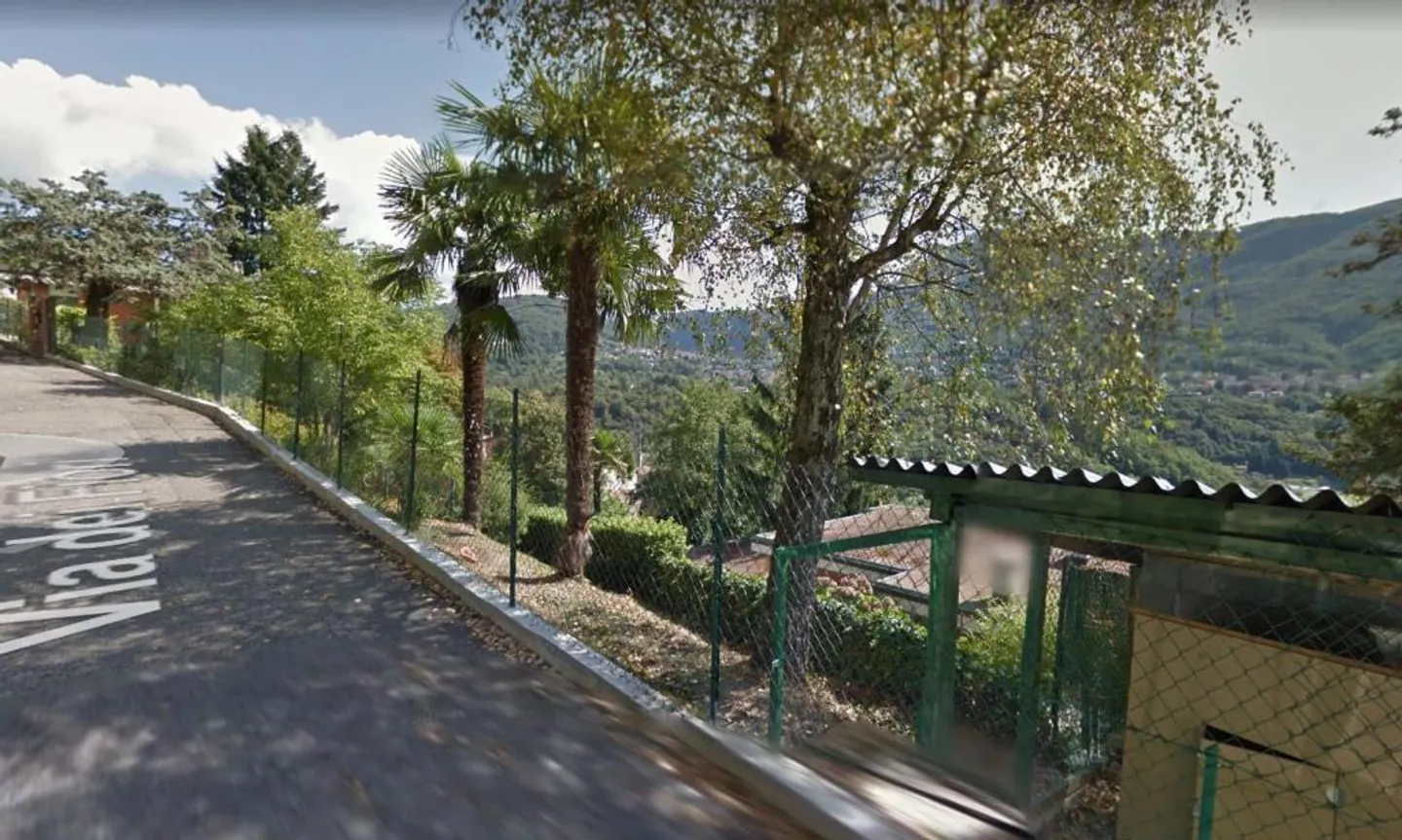 Terrain constructible de 509m2 dans un emplacement calme et ensoleillé avec vue - Photo 6 sur 6