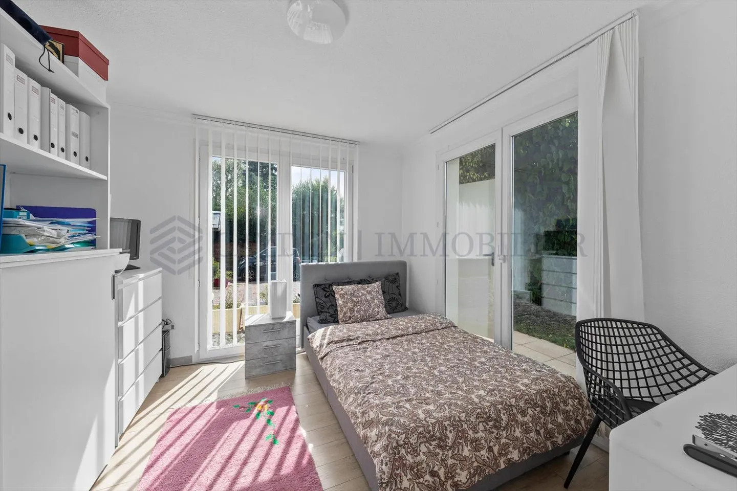 Exclusive! Detached House with Pool! - Photo 5 of 11