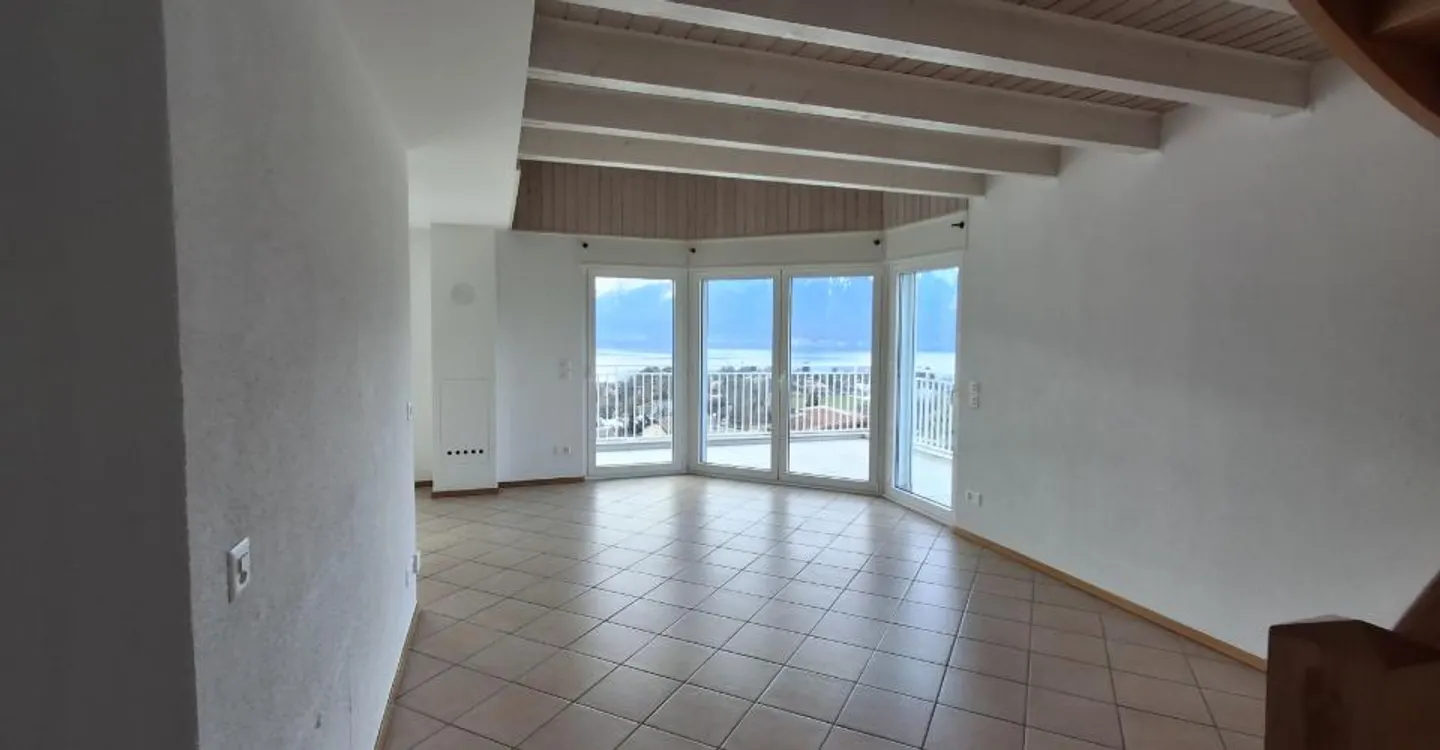 Duplex 4.5 rooms - Photo 2 of 11
