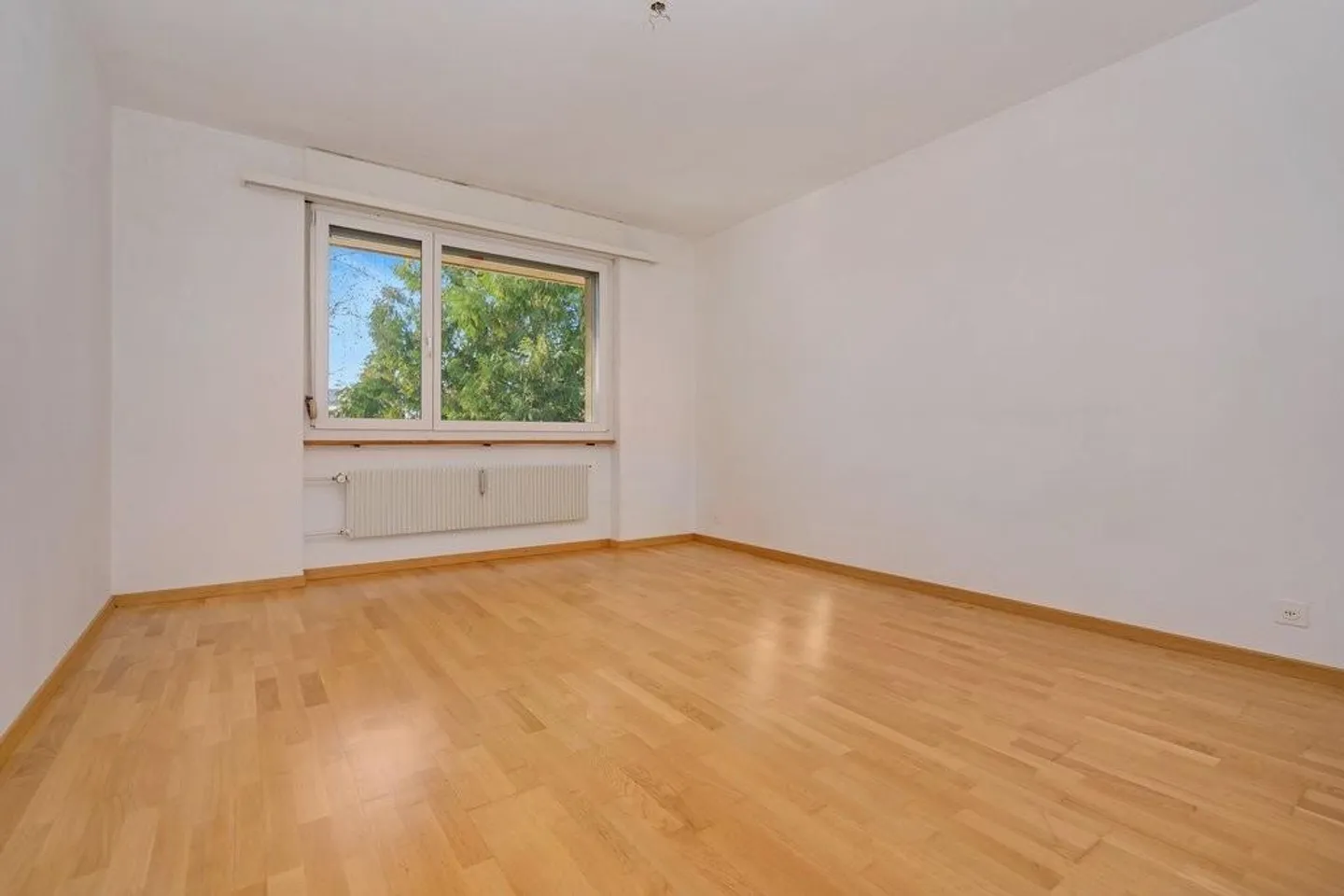 Family-friendly 5.5-room apartment on the 1st floor near the train station - Photo 7 of 12